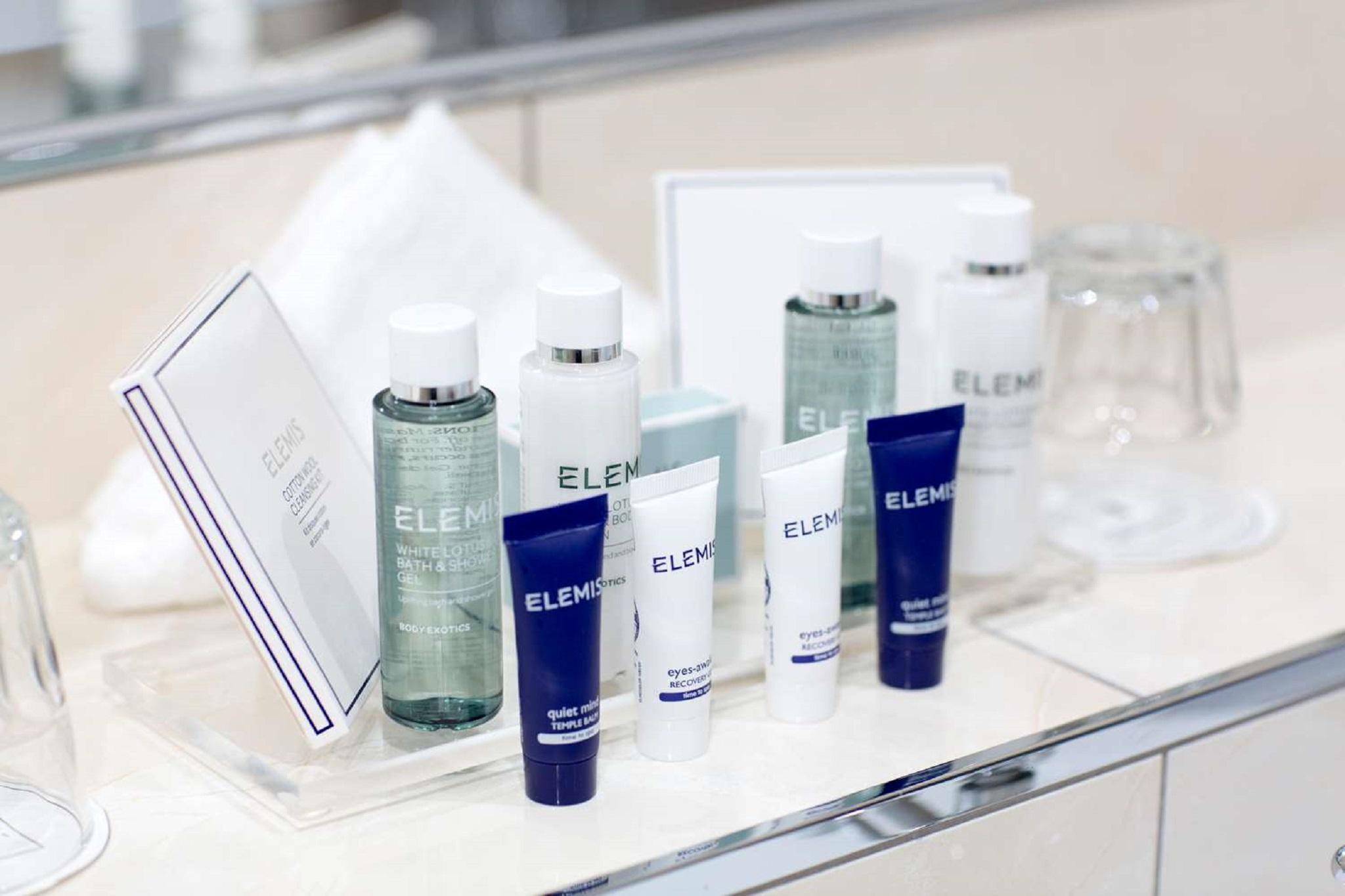 Macdonald Bath Spa Hotel Екстер'єр фото The photo shows a collection of skincare products arranged neatly on a countertop. There are several bottles and tubes, all branded with the name "ELEMENT." 

- On the left, there are two bottles: one is a clear liquid in a tall bottle, and the other